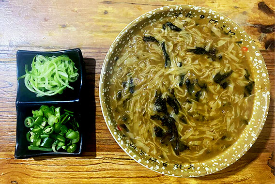 回味杂面条